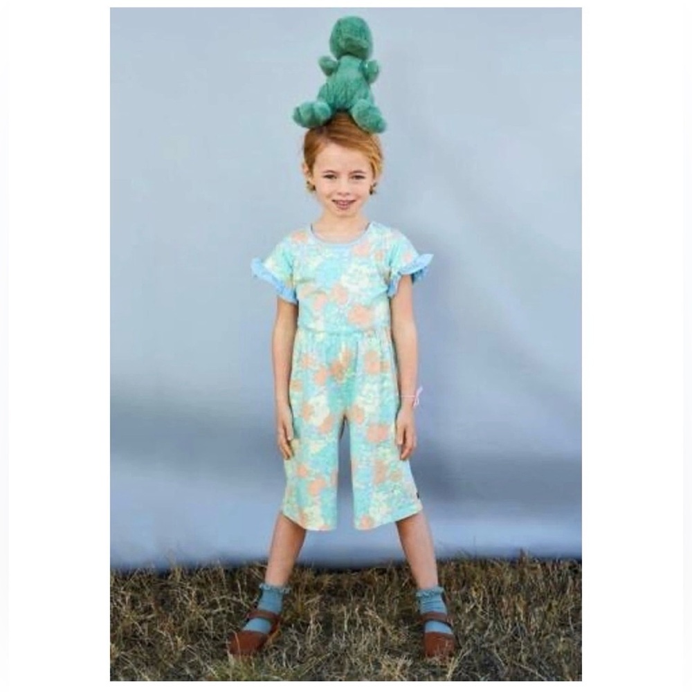 EUC Matilda Jane far out floral romper sz 8